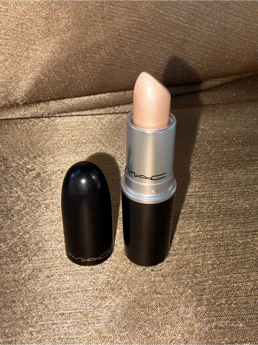 MAC Cosmetics Lipstick - Creamy Nude Frost - shade - Tanarama - Picture 2 of 4